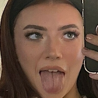 Emma Riott Nude